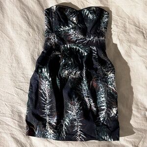 Club Monaco strapless sweetheart dress